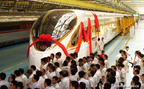 Китай пуска днес най-бързия влак в света