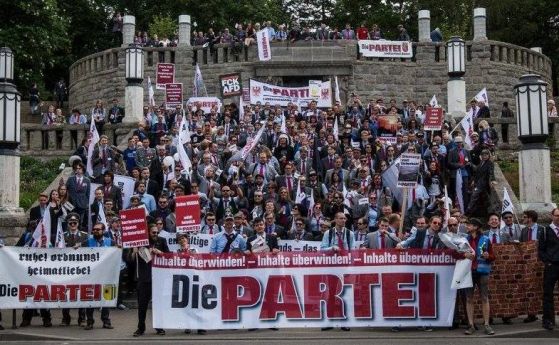 Няколко дни преди изборите в Германия сатиричната Die Partei Партията