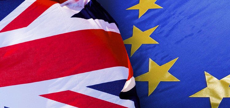 Март 2019 година - тогава Великобритания ще напусне официално Европейския