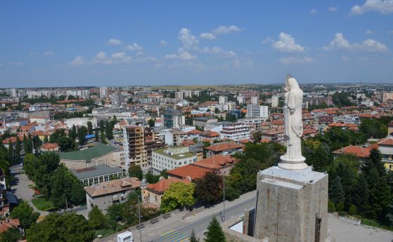 Дрийм тиймът на Добрев в Хасково се разпада. Дъжд от оставки