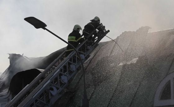 Огромен пожар избухна на околовръстния път в Москва предаде БГНЕС Площта