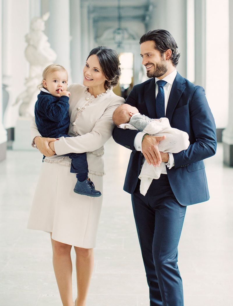 Шведското кралско семейство публикува на официалния си сайт първите снимки
