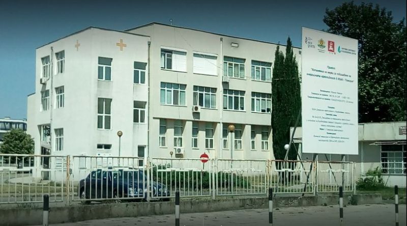 Болницата в Поморие остана затворена за пръв път днес. Общинската