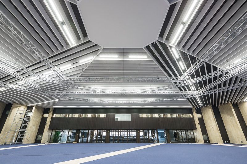 НДК трескаво се готви за януари 2018 г., когато ще