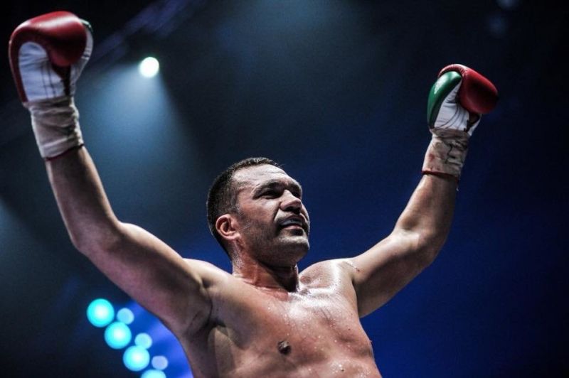 Кубрат Пулев остава претендент за световната титла на Международната боксова