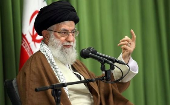 Иран прекратява ядреното споразумение, ако САЩ се оттегли от него, обяви аятолах Хаменей