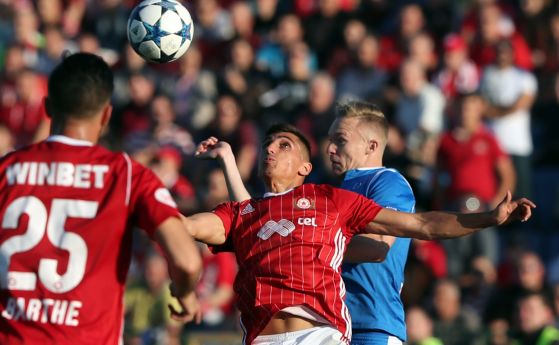 Отборите на Левски и ЦСКА не се победиха в голямото