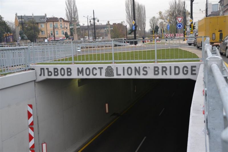 Тунелът под Лъвов мост се наводни заради спрели помпи