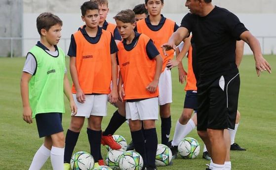  Балъков ще учи германците на футбол 