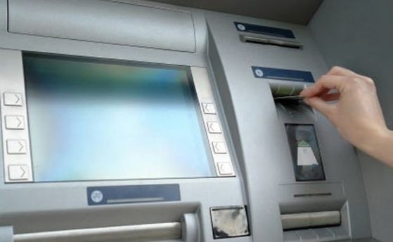 Два банкомата са били взривени в различни части на София