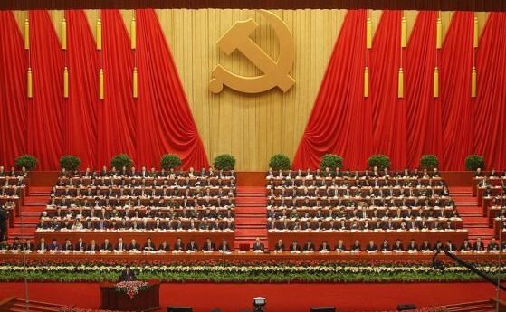 В китайския парламент е внесено предложението неуважение към националния химн