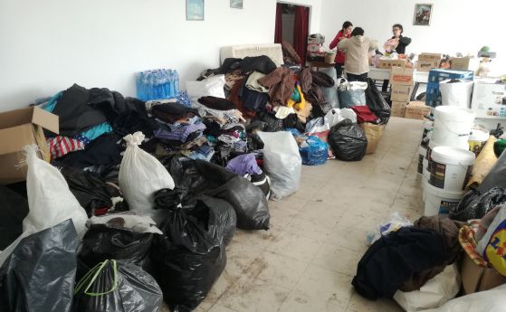 Дарения от цялата страна пристигат в наводненото село Ливада