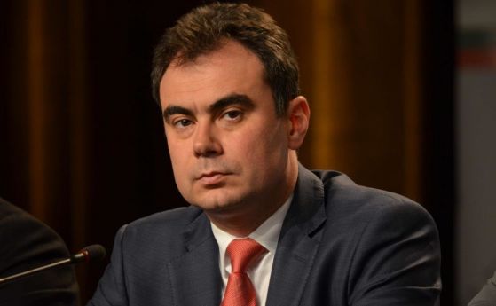 12 ти министър на здравеопазването от ГЕРБ 12 ти път гледаме един