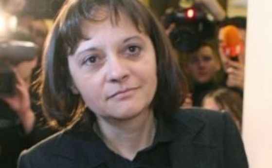 Бившият управител на Здравната каса Жени Начева беше назначена за