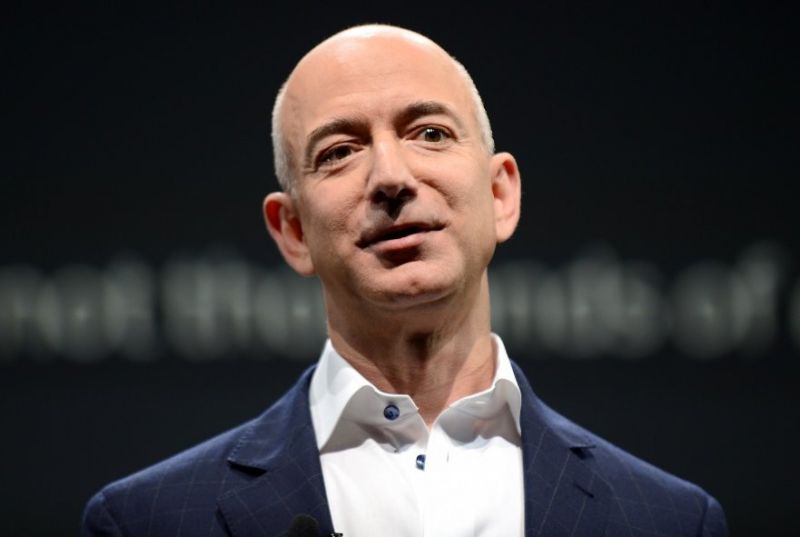 Състоянието на тримата най-богати американци, събрано на куп, е повече