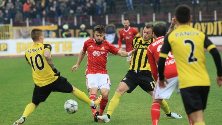 ЦСКА и Ботев Пловдив направиха равенство 1:1 в дербито от