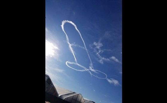 Американски бойни пилоти изрисуваха пенис над Вашингтон