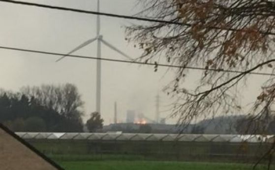 Един загина и двама са ранени след експлозия в завод в Белгия