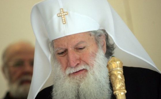 Трябва да поемем протегнатата ръка на Македония заяви патриарх Неофит на