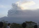 Посолството ни в Джакарта с кризисен щаб заради изригнал вулкан