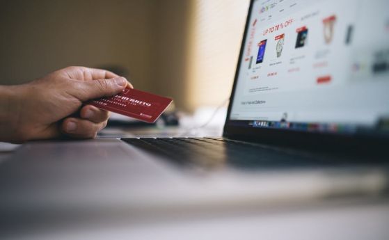 Еврокомисията прие правила за по сигурни електронни плащания в магазините и