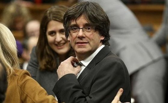 Испански съдия оттегли международната заповед за арест за бившия лидер