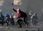 Един убит и 200 ранени палестинци в 'Деня на гнева' (видео)