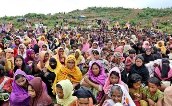 Най-малко 6700 рохинги избити само през първия месец на военната кампания в Мианма
