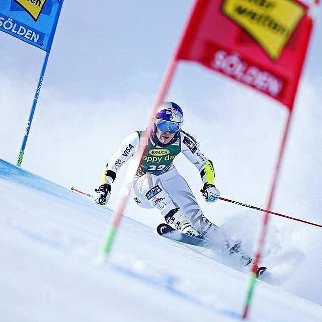 Американската звезда в алпийските ски Линдзи Вон спечели първа за