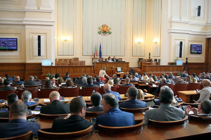 Парламентът прие на второ четене новия Закон за противодействие на