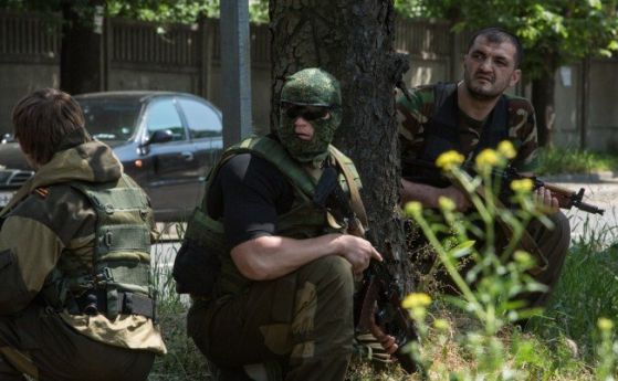 Украйна и проруските сепаратисти започнаха най-голямата размяна на военнопленници