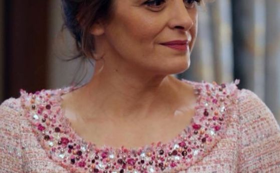 Десислава Радева благодари на дизайнерката, създала роклята ѝ за Виенската филхармония