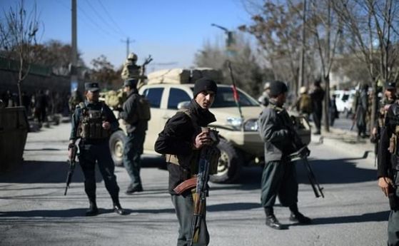 Самоубийствен атентат беше извършен в Кабул предадоха Франс прес и