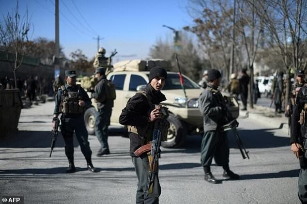Самоубийствен атентат беше извършен в Кабул, предадоха Франс прес и