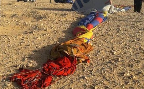 Балон с туристи падна в Египет, 1 загина, а 12 са ранени