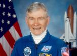 Почина астронавтът Джон Йънг, летял шест пъти в Космоса и стъпил на Луната
