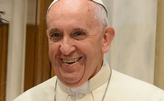 Папа Франциск: Мигрантите са икони на Светото семейство
