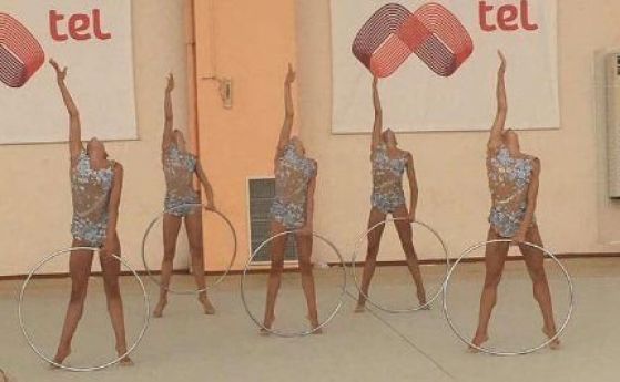 Под звуците на Мистерията на българските гласове и известната поп