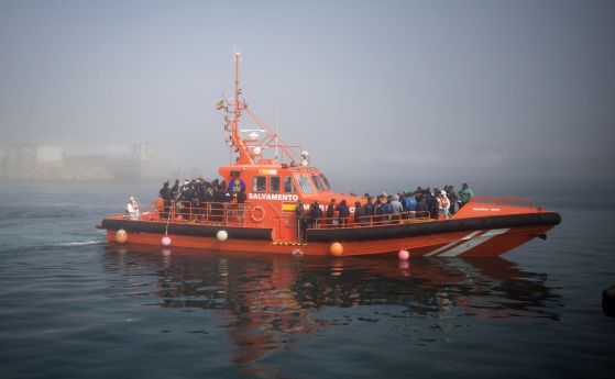 Морето изхвърли 20 тела край Мароко