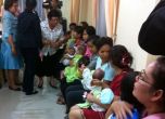 'Бебешка фабрика': Японски милионер с 16 деца от сурогатни майки