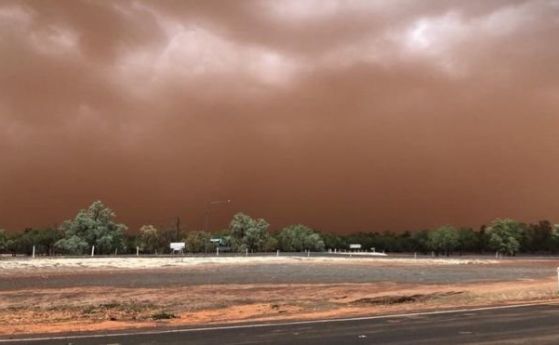 Пясъчна буря покри австралийски град с оранжев прах Бурята премина