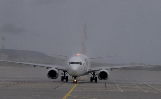Българи са блокирани на румънското летище в Тимишоара Самолетът им