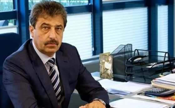 Цветан Василев настоява съдът да прекрати делото срещу него Мотивите