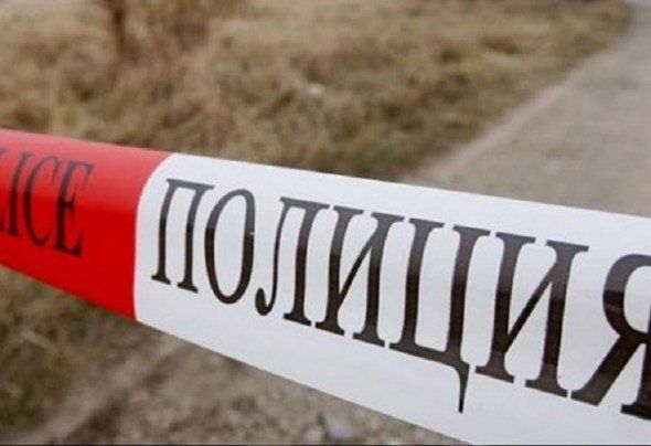 Полицейски патрулен автомобил е паднал във Владайска река в центъра