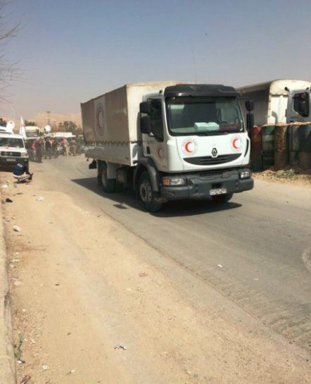 Камионите с хуманитарна помощ за Източна Гута най-накрая достигнаха сирийския