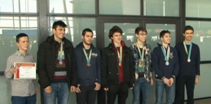 1500 лв. ще е брутната сума, която държавата ще отпуска