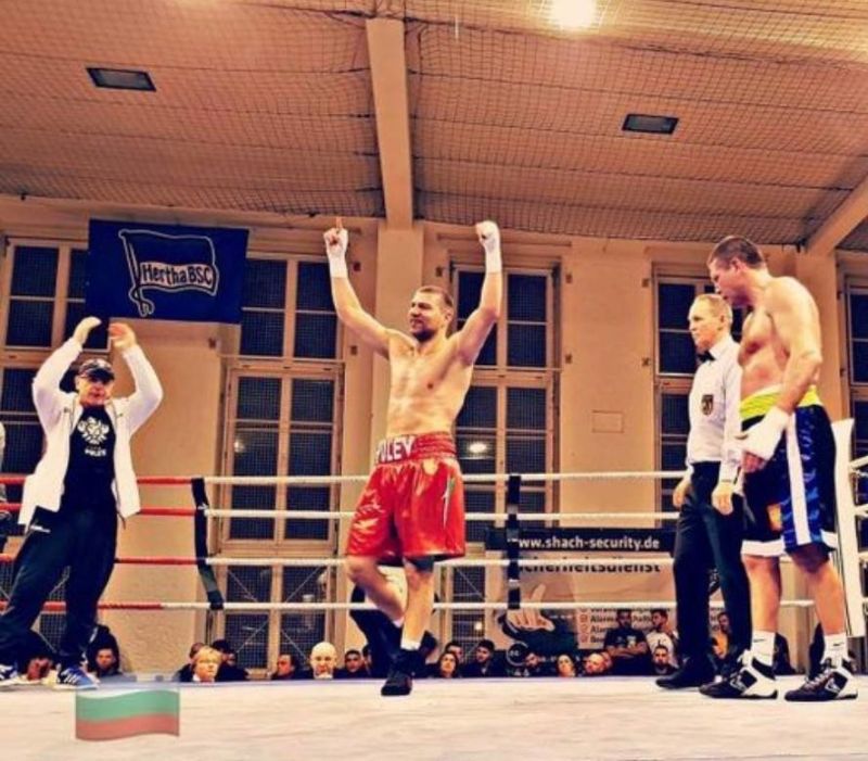 За пръв път в своята професионална боксова кариера Тервел Пулев