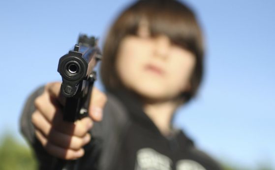 9 годишно момче в щата Мисисипи уби 13 годишната си сестричката защото