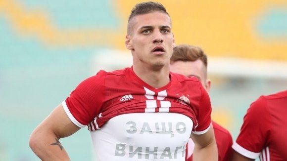 Младата звезда на ЦСКА-София Кирил Десподов е получил покана да