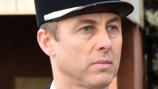 Франция ще отдаде национална почит на жандармериста, който се размени